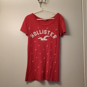 Hollister graphic tee